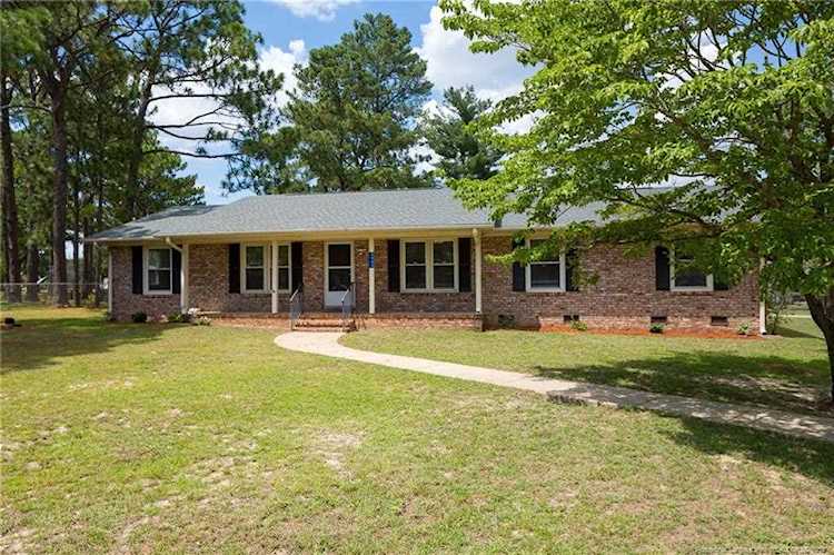 5902 Fairway Dr Hope Mills, NC 28348 | MLS 608453 Photo 1