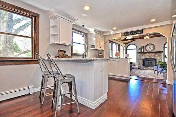 Wrentham, 1600 West St, MA, home for sale Photo 1