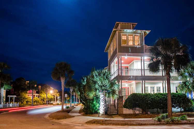 Home For Sale At 901 & 903 North Carolina Avenue, Carolina Beach NC in Wilmington Beach Photo 1