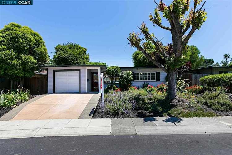 3126 Hacienda Dr Concord, CA 94519 | MLS 40868527 Photo 1