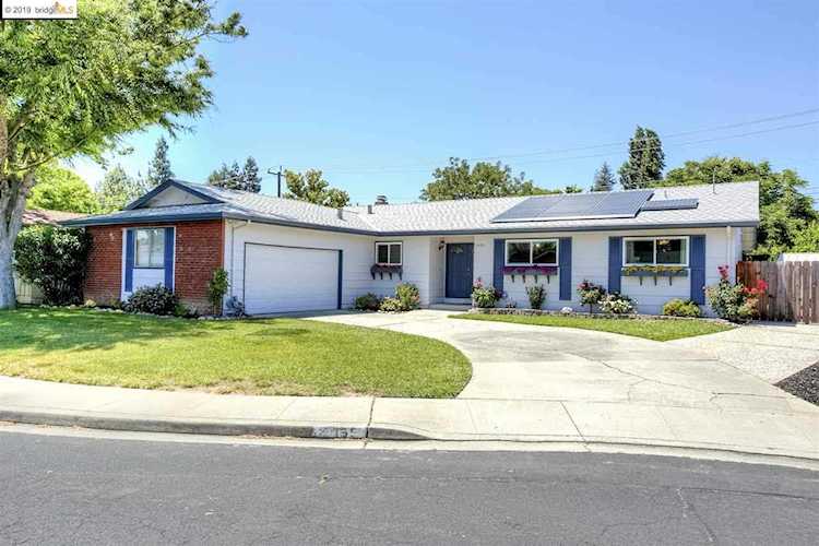 3465 Teton Concord, CA 94518 | MLS 40868847 Photo 1