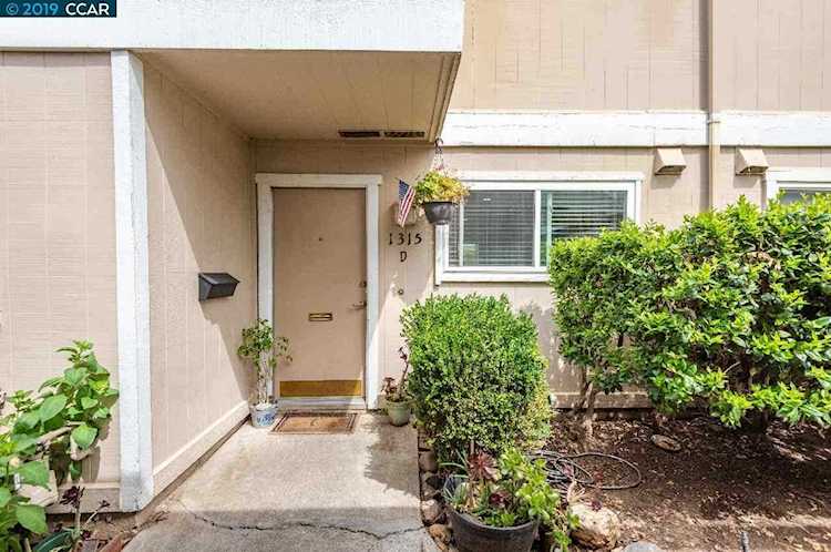 1315 Kenwal Rd Concord, CA 94521 | MLS 40871791 Photo 1