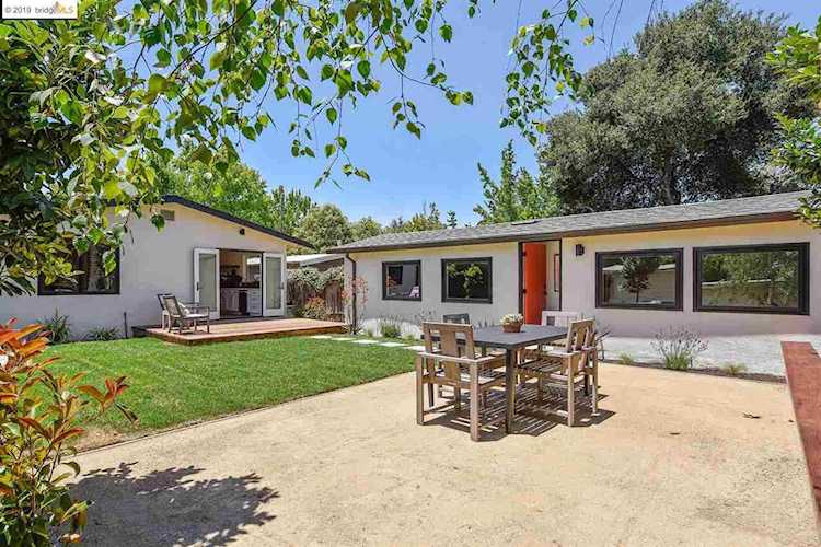 3214 Sylvan Ave Oakland, CA 94602 | MLS 40873083 Photo 1