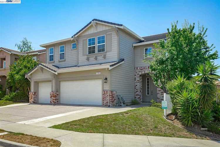 5288 Glass Brook Ct Castro Valley, CA 94552 | MLS 40873295 Photo 1