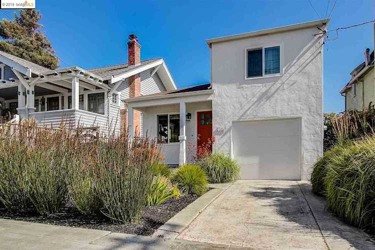 1368 Delaware St Berkeley, CA 94702 | MLS 40873465 Photo 1