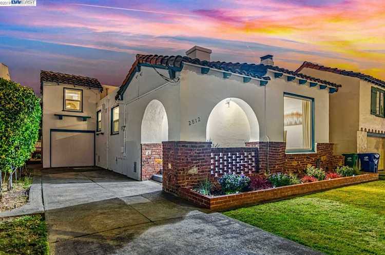 2812 Otis Dr Alameda, CA 94501 | MLS 40873520 Photo 1