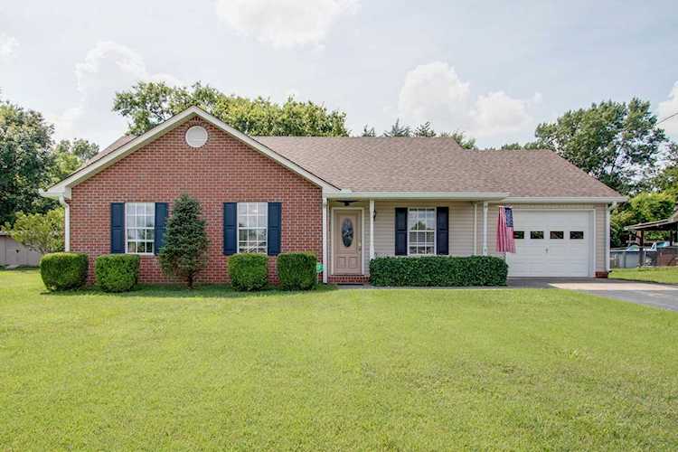 808 Blue Springs Dr Smyrna, TN 37167 | MLS 2063497 Photo 1