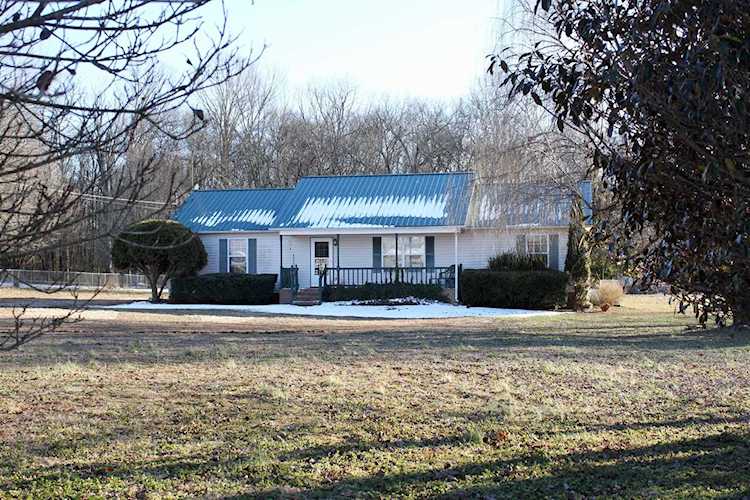 109 Lee Ann Dr Shelbyville, TN 37160 | MLS 2063512 Photo 1