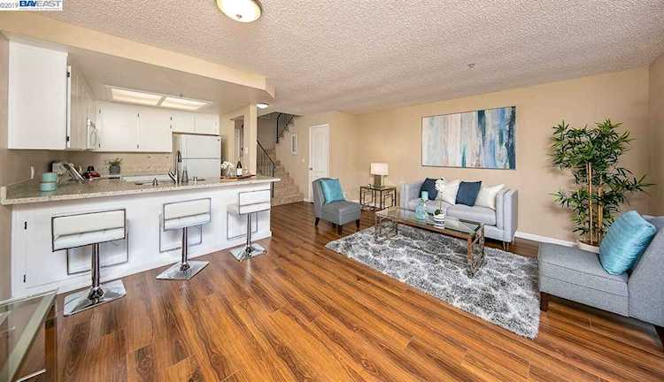 20115 Redwood Rd Castro Valley, CA 94546 | MLS 40873171 Photo 1