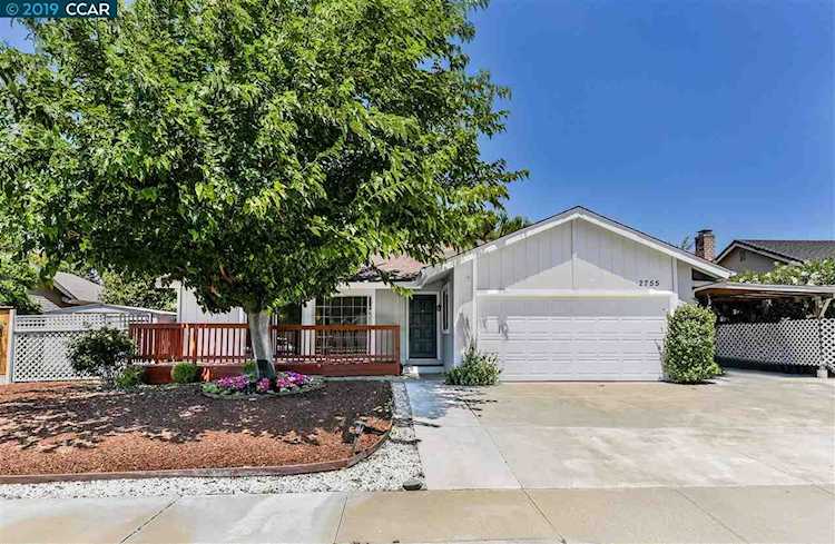 2755 Calpine Pl Concord, CA 94518 | MLS 40873101 Photo 1