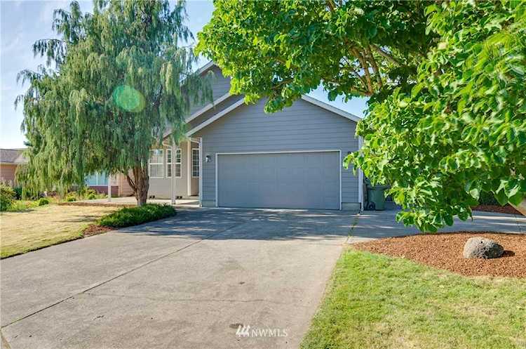 3216 MapleLongviewWA98632 Photo 1