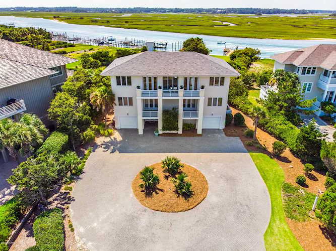 Home For Sale At 10 Banks Road, Wilmington NC in Figure Eight Island Photo 1