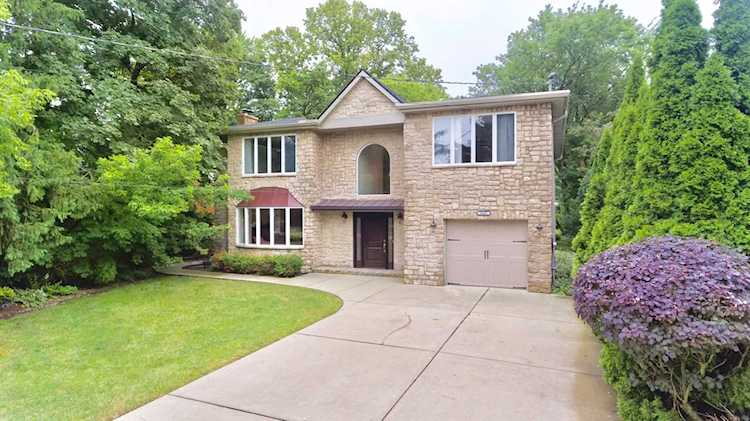 1445 Somerset Ave Deerfield, IL 60015