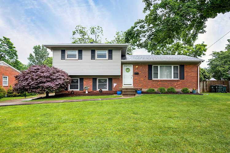 9105 Pine Lake Dr Louisville, KY 40220 | MLS 1533406 Photo 1