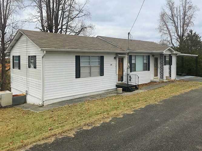 1760 Breezie Point Ln Dandridge, TN 37725