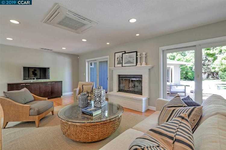 1893 School St Moraga, CA 94556 | MLS 40864210 Photo 1