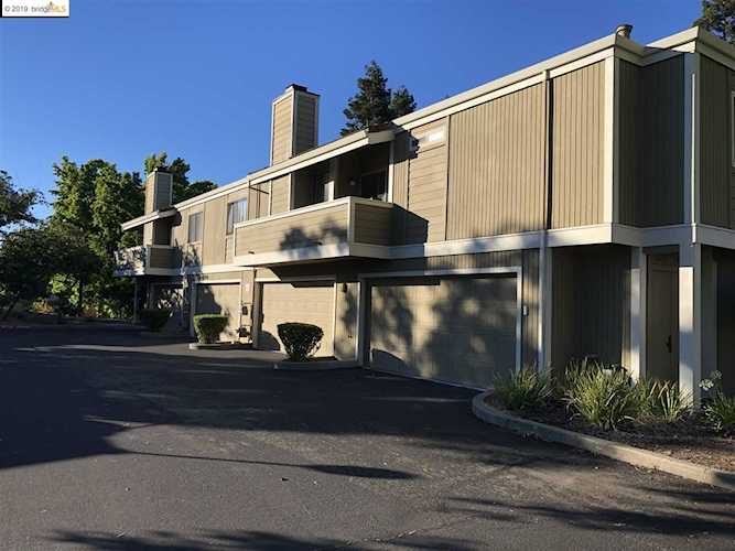403 Olympus Hercules, CA 94547 | MLS 40874490 Photo 1