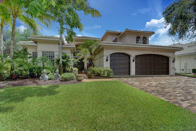 8890 Raven Rock Court Boynton Beach, FL 33473