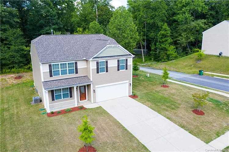 200 Rippling Water Dr Mount Holly, NC 28120 | MLS 3528253 Photo 1