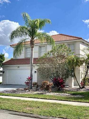 3777 Moon Bay Circle Wellington, FL 33414