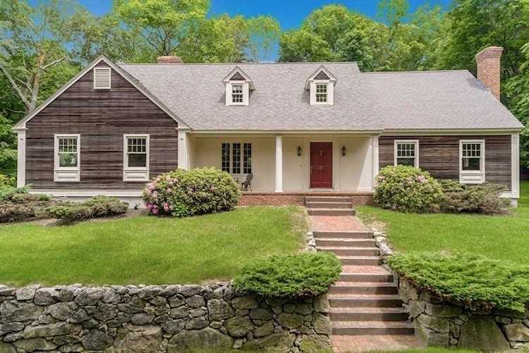 32 Southboro Rd. Upton, MA 01568