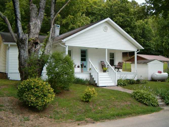 165 Tucker Ln Lenoir City, TN 37771 | MLS 1084227 Photo 1