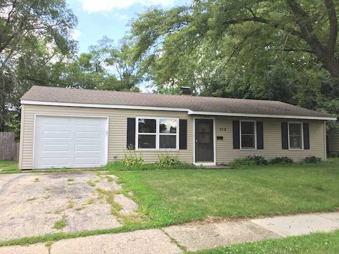 712 Lincolnwood Dr, Streamwood, IL, 60107 located in the Woodland Heights Photo 1
