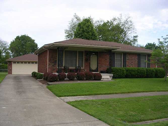 6403 Black Oak Ln Louisville, KY 40216 | MLS 1531697 Photo 1