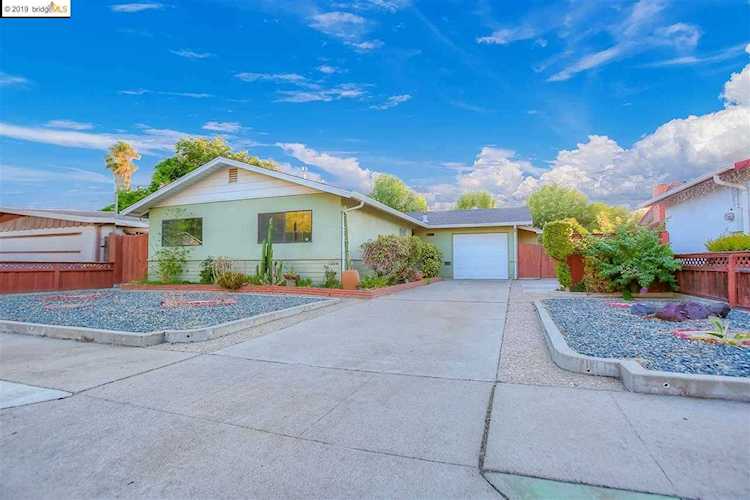 1004 Minaker Dr Antioch, CA 94509 | MLS 40876313 Photo 1