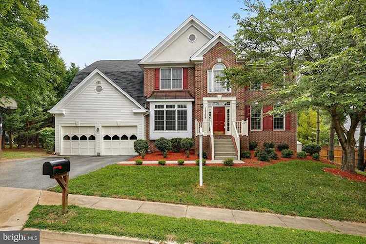 12109 Damson Dr North Potomac, MD 20878 | MLS ® MDMC672576 Photo 1