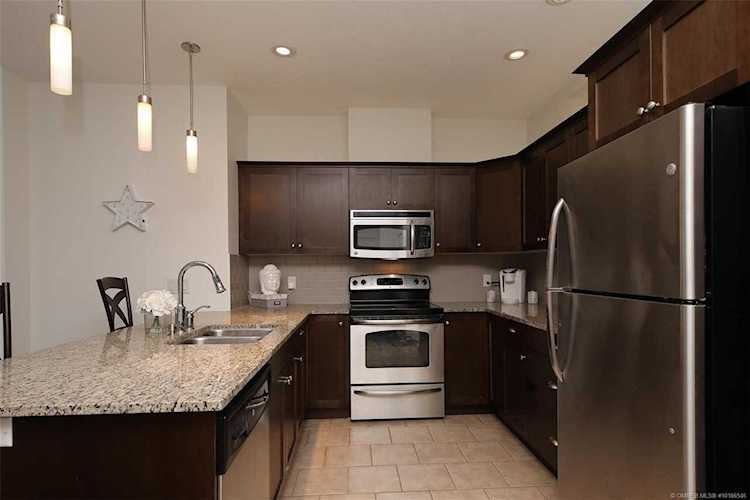 2210 Upper Sundance Drive West Kelowna, BC V4T3E9
