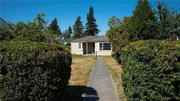 10043 62 Ave S Seattle, WA 98178 | MLS ® 1497589 Photo 1