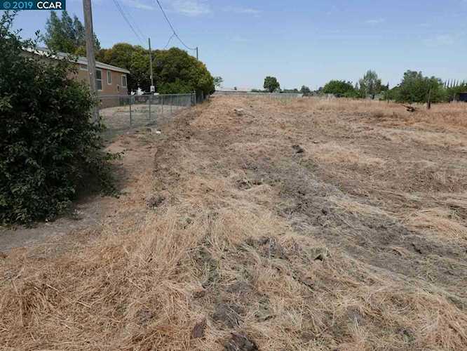 22788 Maple St Chowchilla, CA 93610 | MLS 40876767 Photo 1
