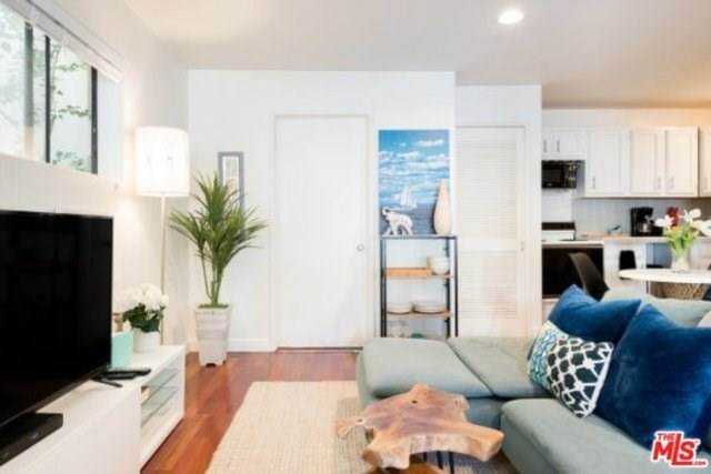 124 Fleet Street #3 Marina Del Rey, CA 90292