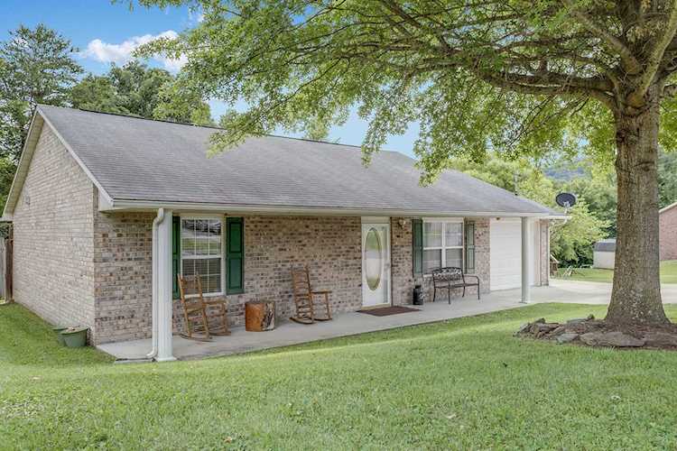 7433 Lyle Bend Ln Knoxville, TN 37918 | MLS 1084356 Photo 1
