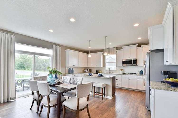 1414 Clover Preserve Lane Chaska, MN 55318