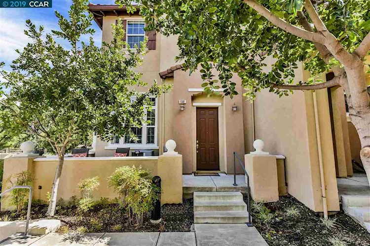 1301 Trailside Circle Concord, CA 94518 | MLS 40872197 Photo 1