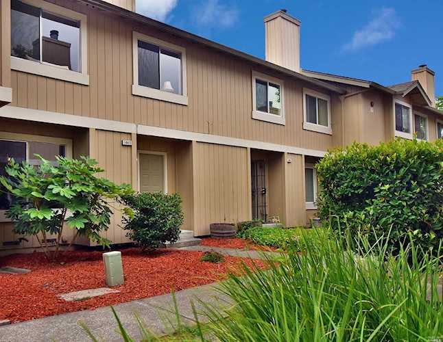 1440 Gold Way Rohnert Park, CA 94928 | MLS 21917843 Photo 1