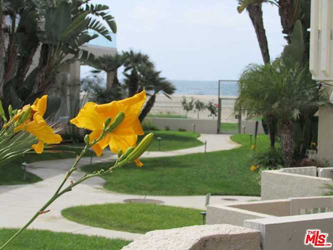 7301 Vista Del Mar #B105 Playa Del Rey, CA 90293