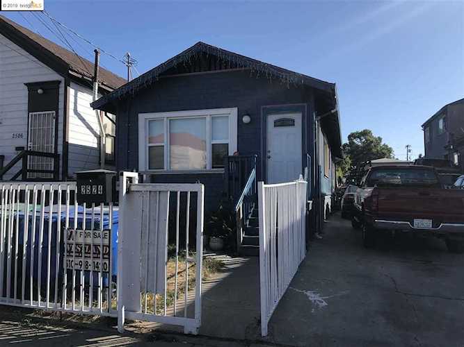 2524 Clement Ave Alameda, CA 94501 | MLS 40877101 Photo 1