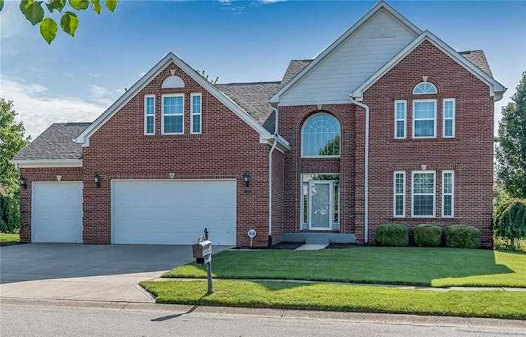 4139 Diamond Row Greenwood, IN 46143