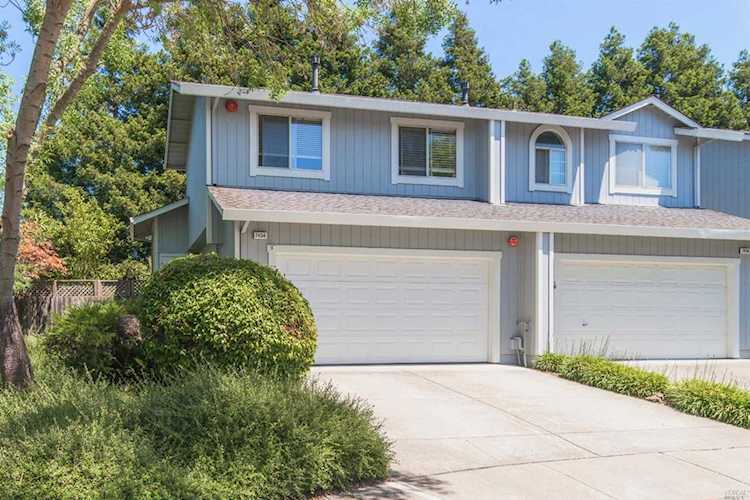 7434 Madera Place Rohnert Park, CA 94928 | MLS 21915713 Photo 1