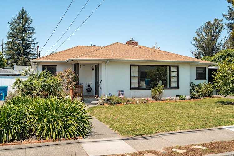 2141 Humboldt Street Santa Rosa, CA 95404 | MLS 21913623 Photo 1