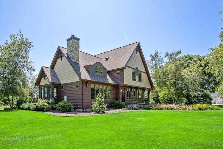 1289 Paris Avenue N West Lakeland Twp, MN 55082