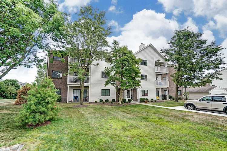 $159,900 - For sale - 2303 Vicente Court, Columbus, OH 43235 - MLS#219029499 - Franklin. - WOW! Columbus Taxes/Dublin Schools!! This is a must see! Updates galore in this gorgeous 2nd floor... Photo 1