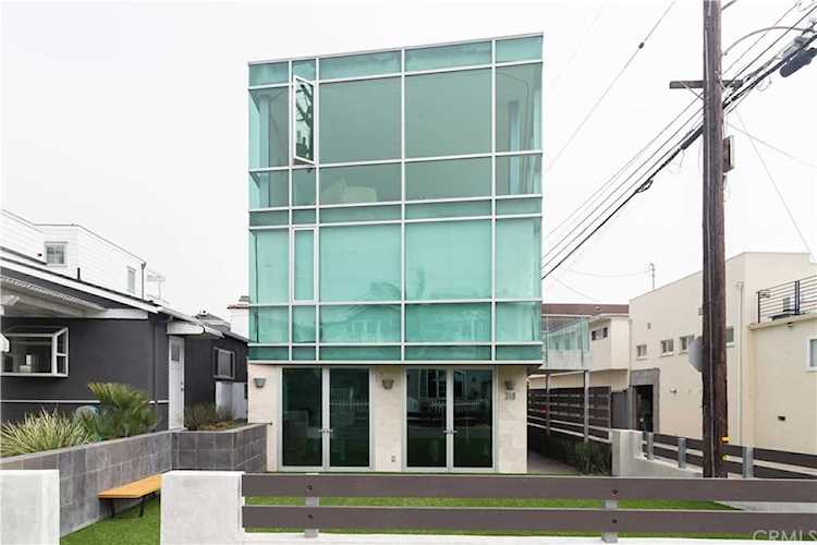 316 10th Street Manhattan Beach, CA 90266