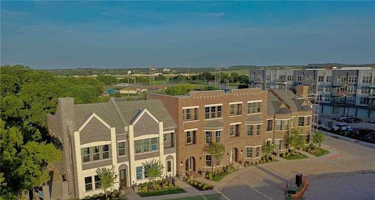 412 Crockett Circle Roanoke, TX 76262