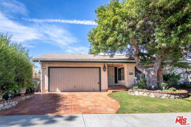 1731 247th Place Lomita, CA 90717 | MLS 19497816 Photo 1