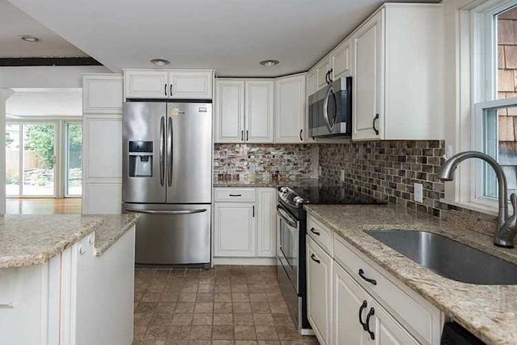652 Commercial St Weymouth, MA 02189 | MLS 72547338 Photo 1