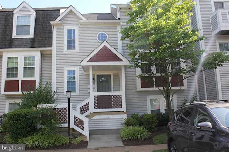 12913 Lee Jackson Memorial Hwy #B For Sale in Fairfax Photo 1